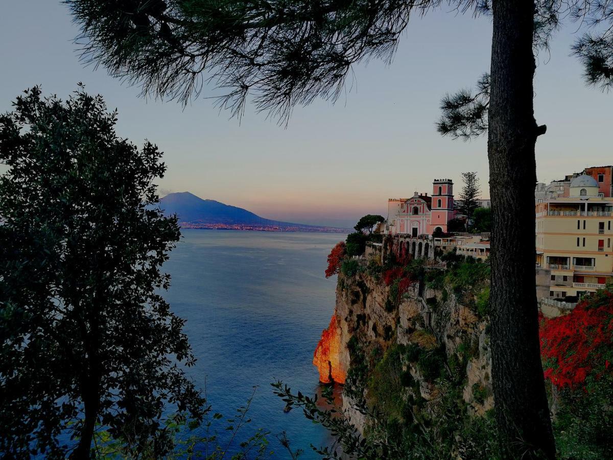 Quintessenza - Sorrento Coast Rentroom Вико-Экуенсе Экстерьер фото